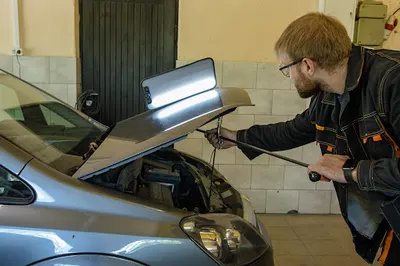 Warsztat Blacharsko Lakierniczy ArmaCar (usuwanie wgniecen PDR, czyszczenie tapicerek, polerowanie reflektorów)